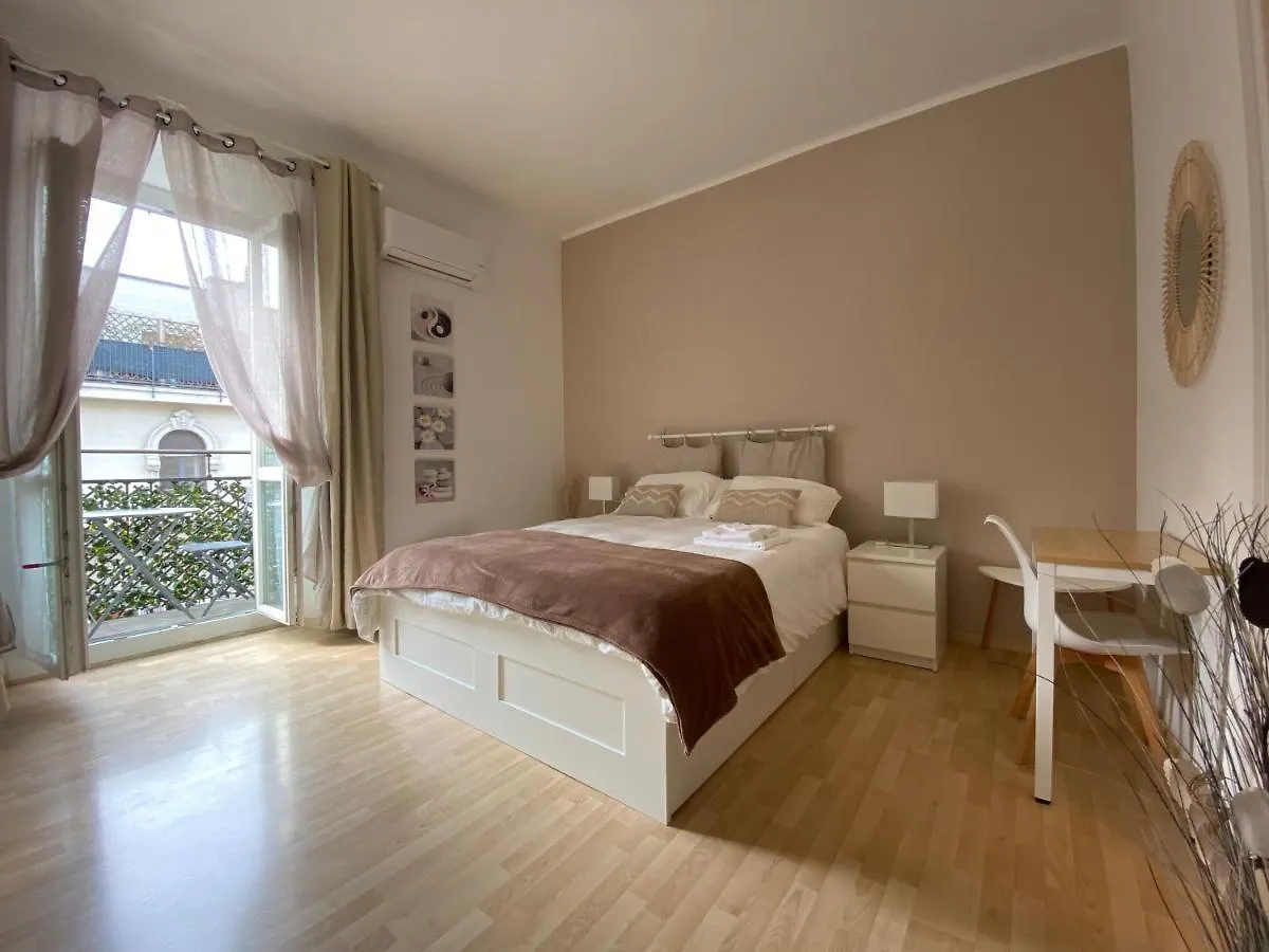Appartamento Chic Design Flat In Piero Della Francesca Milano 0*,  Italia