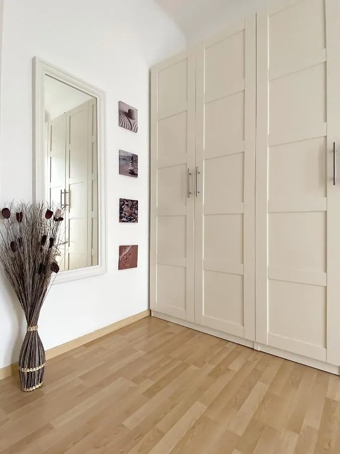 Appartamento Chic Design Flat In Piero Della Francesca Milano 0*,  Italia
